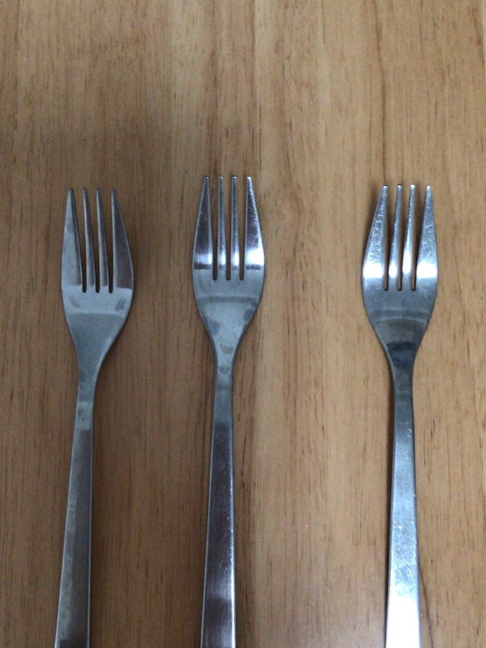 Stainless Steel Dinner Forks - Set of 3 (Silver) - Picture 2 of 6